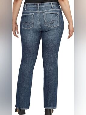 Silver Women's Plus Size Elyse Slim Boot Cut Plus Size Jeans Size 20